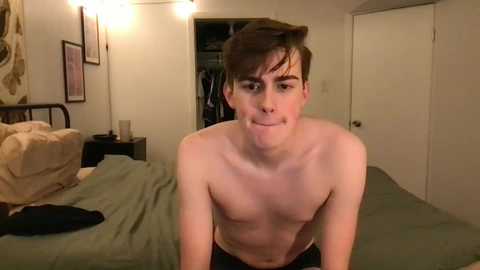 college_twink03 @ chaturbate on 20240925