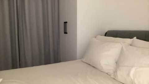Media: iiivy_ Chaturbate 2024-09-26 04:46:00