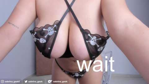 Media: sabrina_geek Chaturbate 2024-09-26 04:15:00