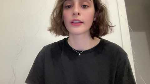 Media: wonderland_stia Chaturbate 2024-09-26 15:40:00