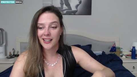 Media: bluexstacey Chaturbate 2024-09-27 14:12:00