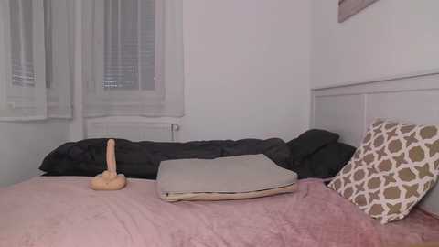 Media: princessjasmine_18 Chaturbate 2024-09-27 14:12:00