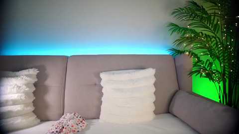 Media: blisstease Chaturbate 2024-09-28 07:54:00