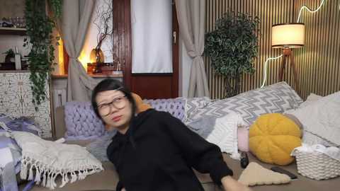Media: hinatabroks Chaturbate 2024-09-28 03:04:00