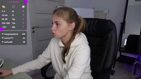 Media: abby_laker Chaturbate 2024-09-29 15:07:00
