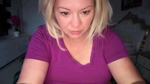 Media: kiradivine Chaturbate 2024-09-29 14:34:00