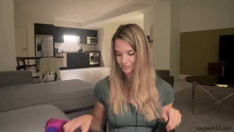 Media: phoenix_taylor Chaturbate 2024-09-30 00:51:00