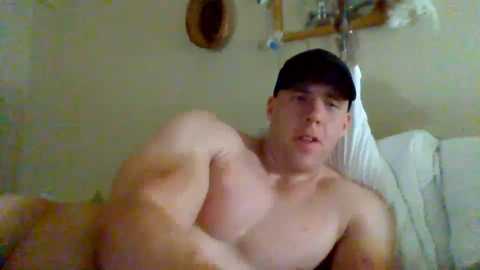 college_muscle @ chaturbate on 20241001