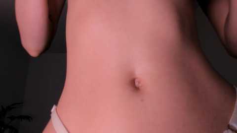 Media: lauratanguy Chaturbate 2024-10-01 21:01:00