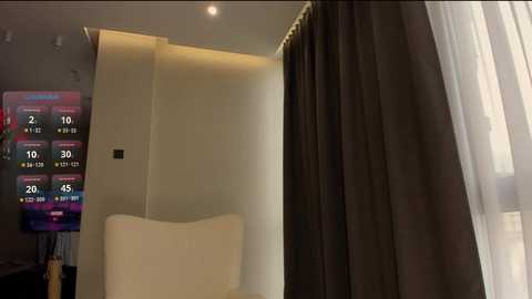 Media: misssweettie Chaturbate 2024-10-01 13:33:00
