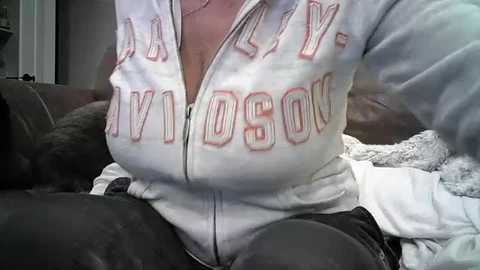 Media: nawtywitch Chaturbate 2024-10-01 02:50:00