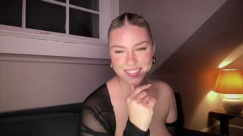 Media: novavangogh Chaturbate 2024-10-01 04:51:00