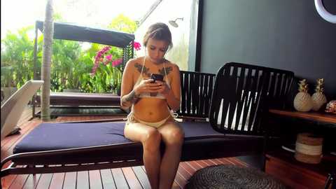 Media: zoemilkis Chaturbate 2024-10-02 09:42:00