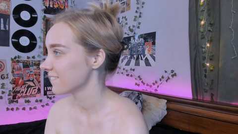 Media: darleneferran Chaturbate 2024-10-03 01:01:00