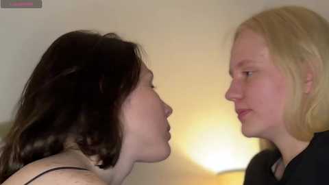 Media: lisalewi Chaturbate 2024-10-03 16:16:00