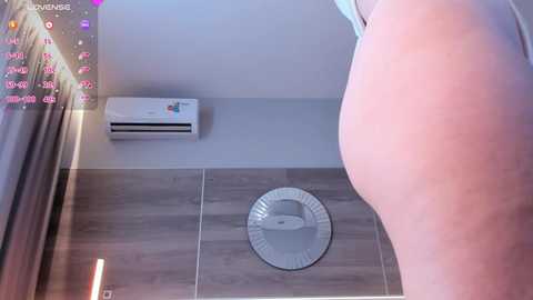 Media: quennacindy Chaturbate 2024-10-03 09:54:00