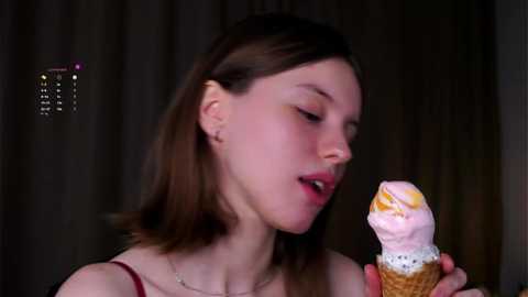 Media: aislyfarran Chaturbate 2024-10-04 05:09:00