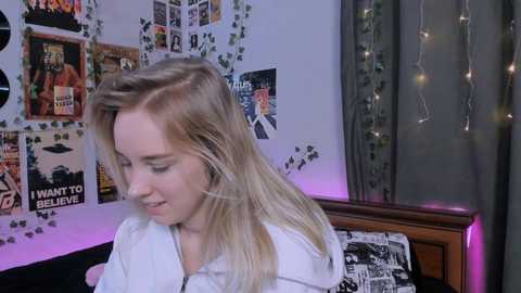 Media: darleneferran Chaturbate 2024-10-04 04:47:00