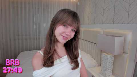 Media: little_lolla18 Chaturbate 2024-10-04 20:21:00