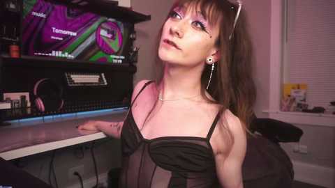 Media: amirinsworld Chaturbate 2024-10-05 03:29:00