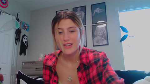 Media: briadominick Chaturbate 2024-10-05 18:40:00