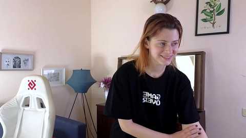 Media: doll_lesli Chaturbate 2024-10-05 18:33:00