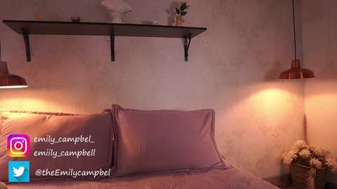 Media: emiilycampbell Chaturbate 2024-10-05 00:29:00