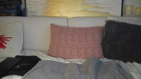 Media: hotbella_ Chaturbate 2024-10-05 15:50:00
