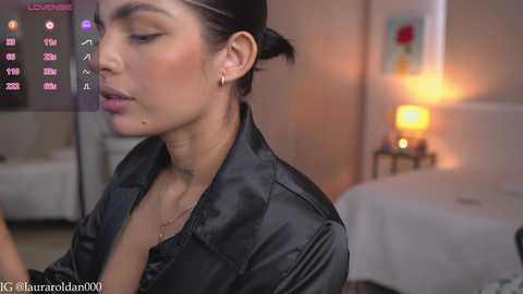 Media: laura_roldan Chaturbate 2024-10-05 13:21:00