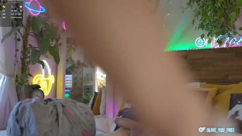 Media: olive_you_ Chaturbate 2024-10-05 19:23:00