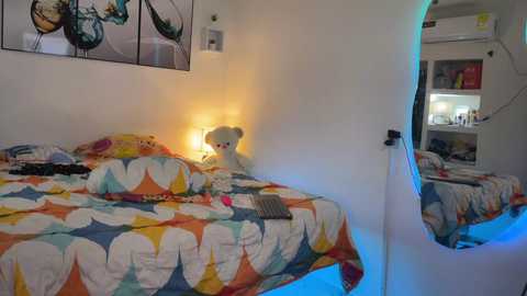 Media: wendy_and_alex1712 Chaturbate 2024-10-06 02:13:00