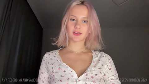 Media: doublecuties Chaturbate 2024-10-07 06:39:00