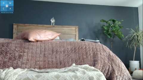 Media: mssbb Chaturbate 2024-10-07 00:07:00