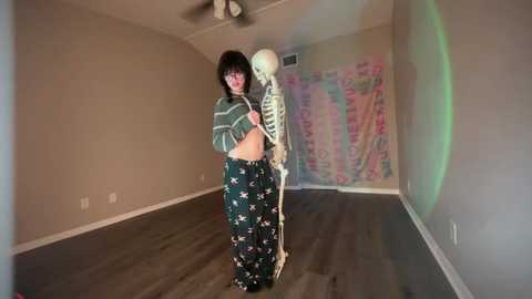 Media: hexivu Chaturbate 2024-10-08 07:35:00