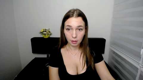 m_vikki @ chaturbate on 20241008