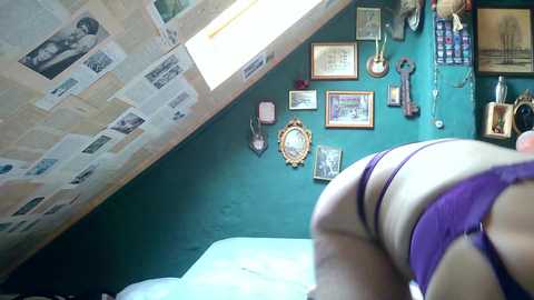 Media: seductivebitxh Chaturbate 2024-10-08 11:36:00