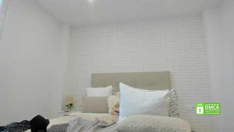 Media: barbieprincess Chaturbate 2024-10-09 15:42:00
