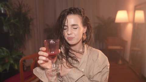 Media: excitease Chaturbate 2024-10-09 22:34:00