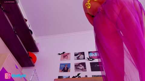 Media: little_effy18_ Chaturbate 2024-10-09 00:13:00