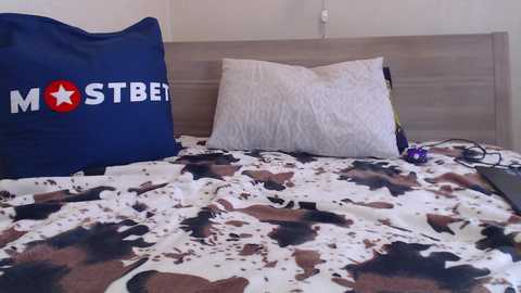Media: mira_one_ Chaturbate 2024-10-09 20:11:00
