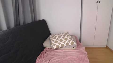 Media: princessjasmine_18 Chaturbate 2024-10-09 16:37:00