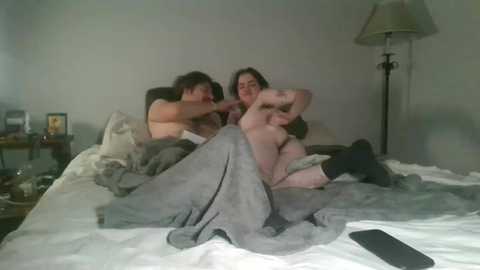 pussypoundernh @ chaturbate on 20241009