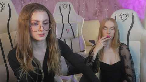 Media: anabel2054 Chaturbate 2024-10-10 15:45:00