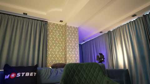 Media: aurora_the_ballerina Chaturbate 2024-10-10 12:18:00