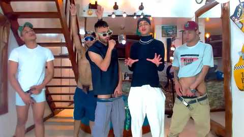 Media: flyckers Chaturbate 2024-10-11 05:55:00