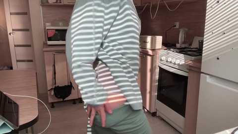 Media: holydori Chaturbate 2024-10-11 09:24:00