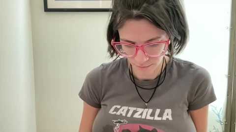Media: naomi_reah Chaturbate 2024-10-11 15:03:00