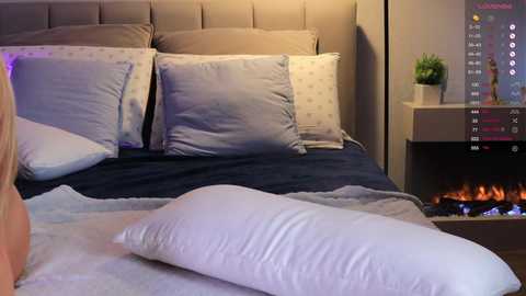 Media: ella_twinkle Chaturbate 2024-10-12 00:43:00