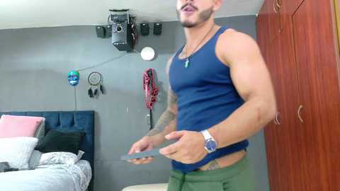 john_and_louis @ chaturbate on 20241012