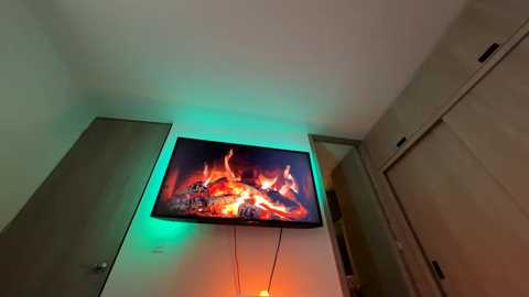 Media: _paulah Chaturbate 2024-10-13 21:39:00